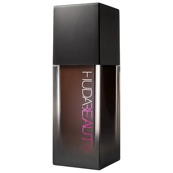 #FauxFilter Luminous Matte Foundation Lava Cake 590R